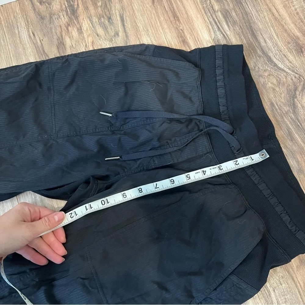 Lululemon Dance Studio Crop *25